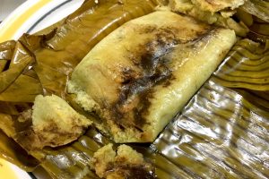 Tamal de Mole Negro