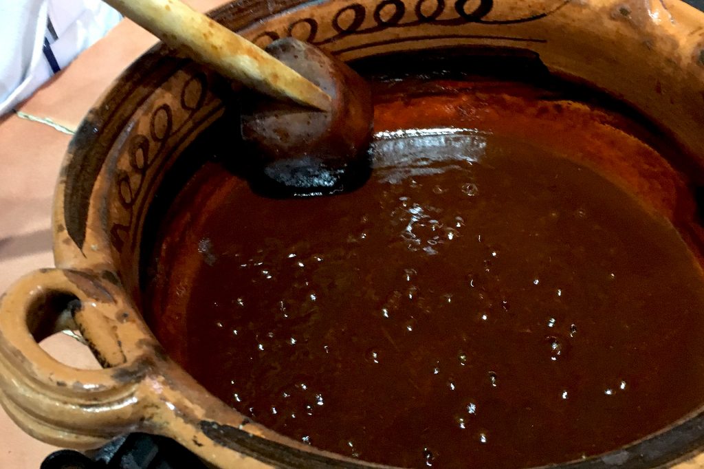 Making Mole Negro